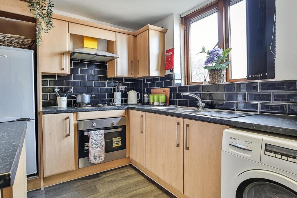 George House-weeklystay-centrelocation-student-business-parking-sleep8 Sheffield