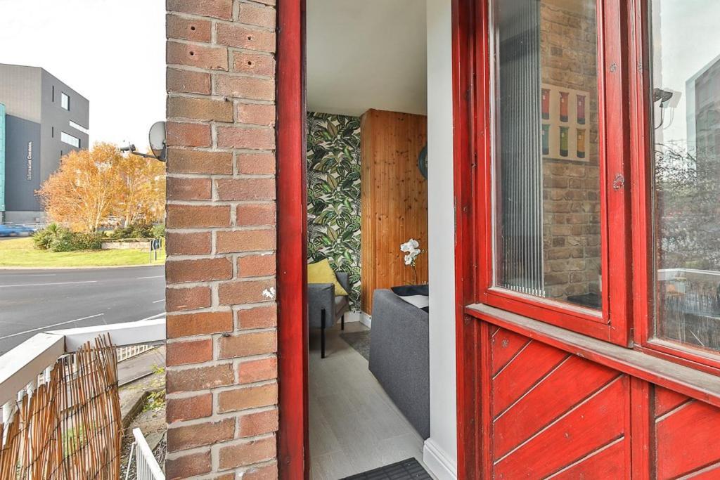 Holiday home George House-weeklystay-centrelocation-student-business-parking-sleep8 Sheffield