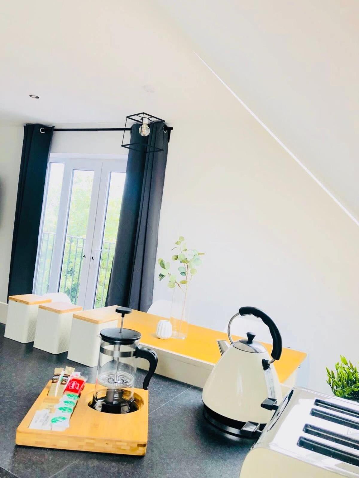 Two Bedroom Flat Millennium Gallery In Langset Road Apartment *