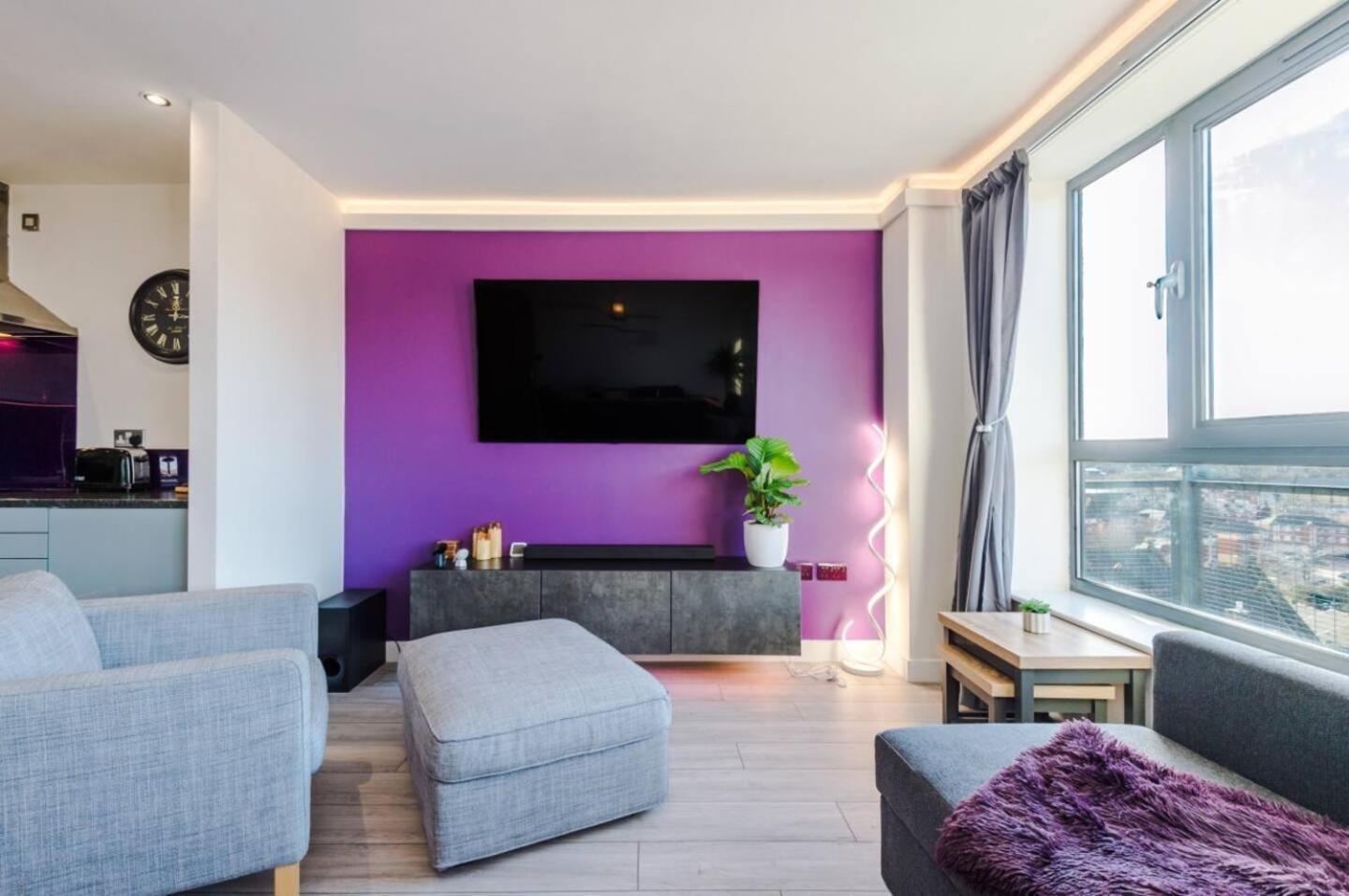 High-spec Penthouse Free Parking Space *