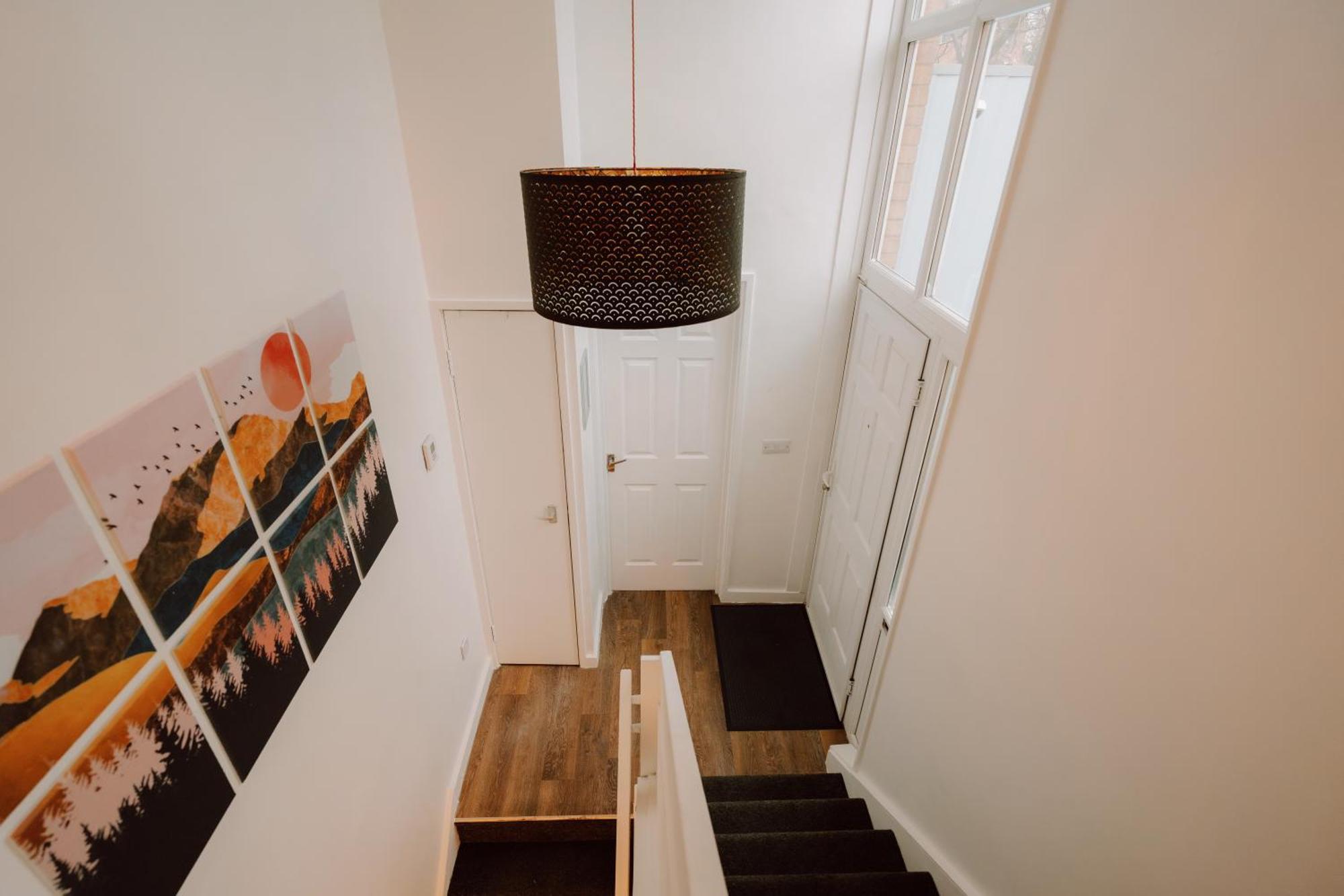 Spacious 6 Bed Lodge, Free Parking * Sheffield