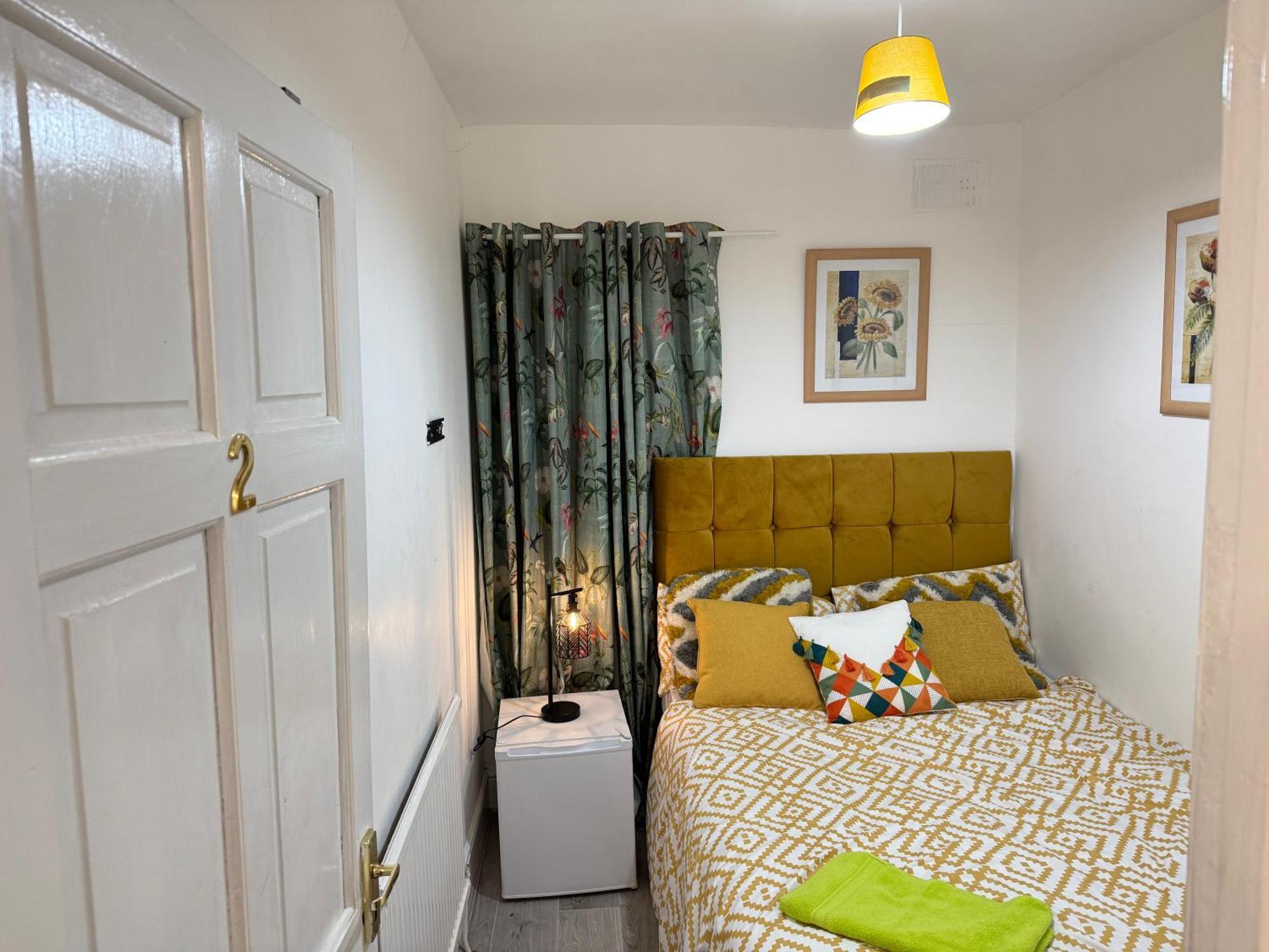 Bed & Breakfast Luxury In Road