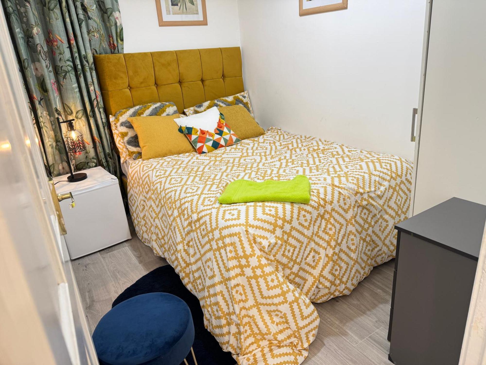 Bed & Breakfast Luxury In Road Sheffield