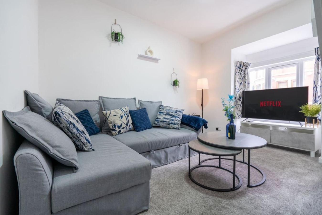 Apartment Contemporary Comfort - - Free Parking & Fast Wifi Sheffield