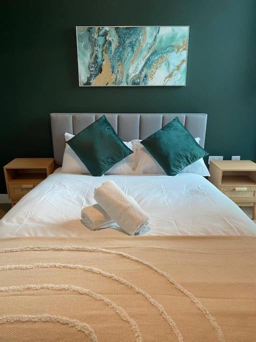 Homely Apartment, Balcony, Free Parking Managed By Luxenites Sheffield