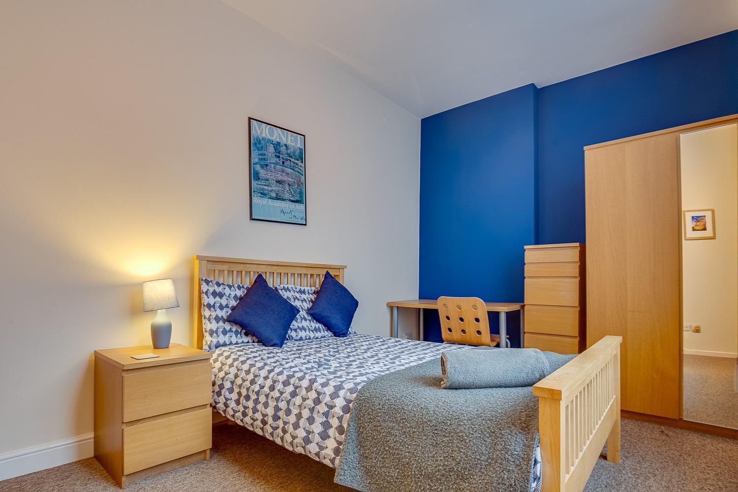 * Spacious 5br Collegiate Crescent * Group * * Sheffield