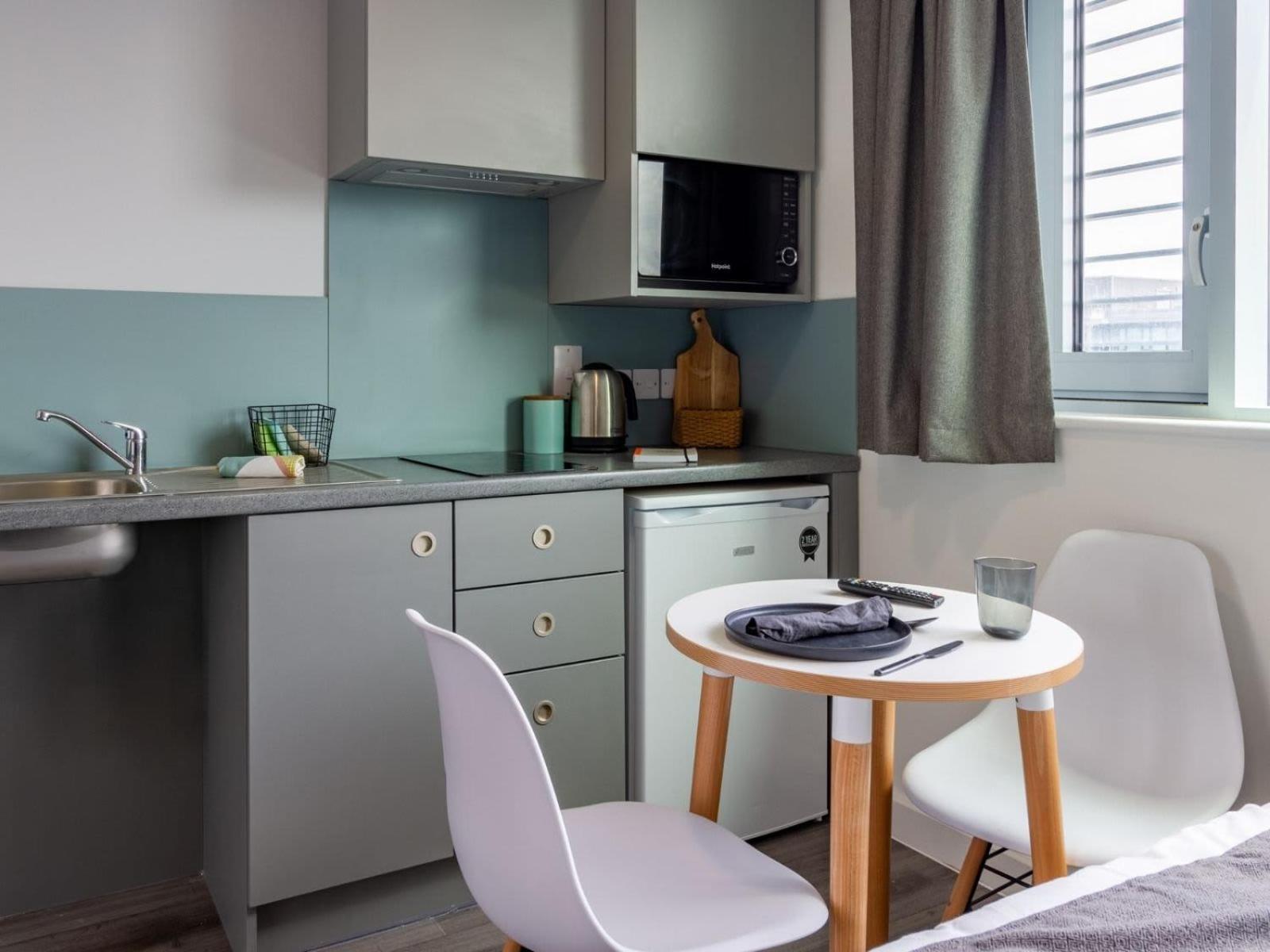 For Student Only Ensuites And At The Gate Near Centre Apartment *