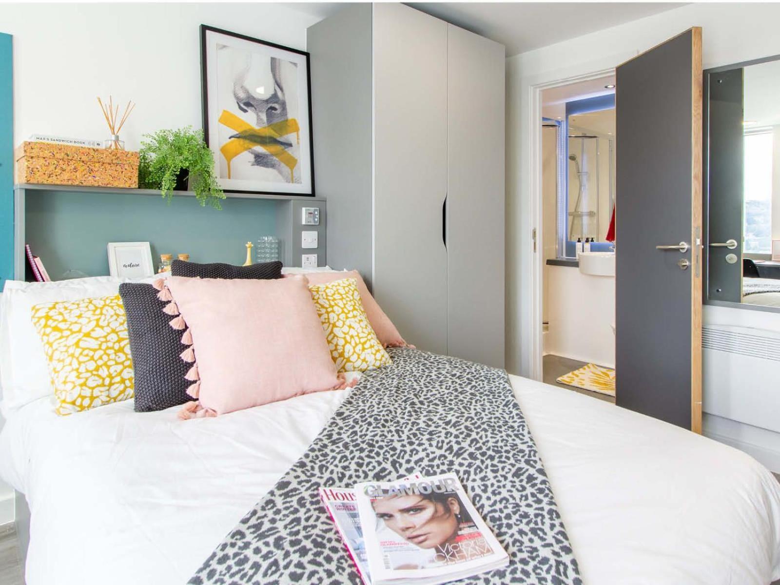 For Student Only Ensuites And At The Gate Near Centre Apartment *