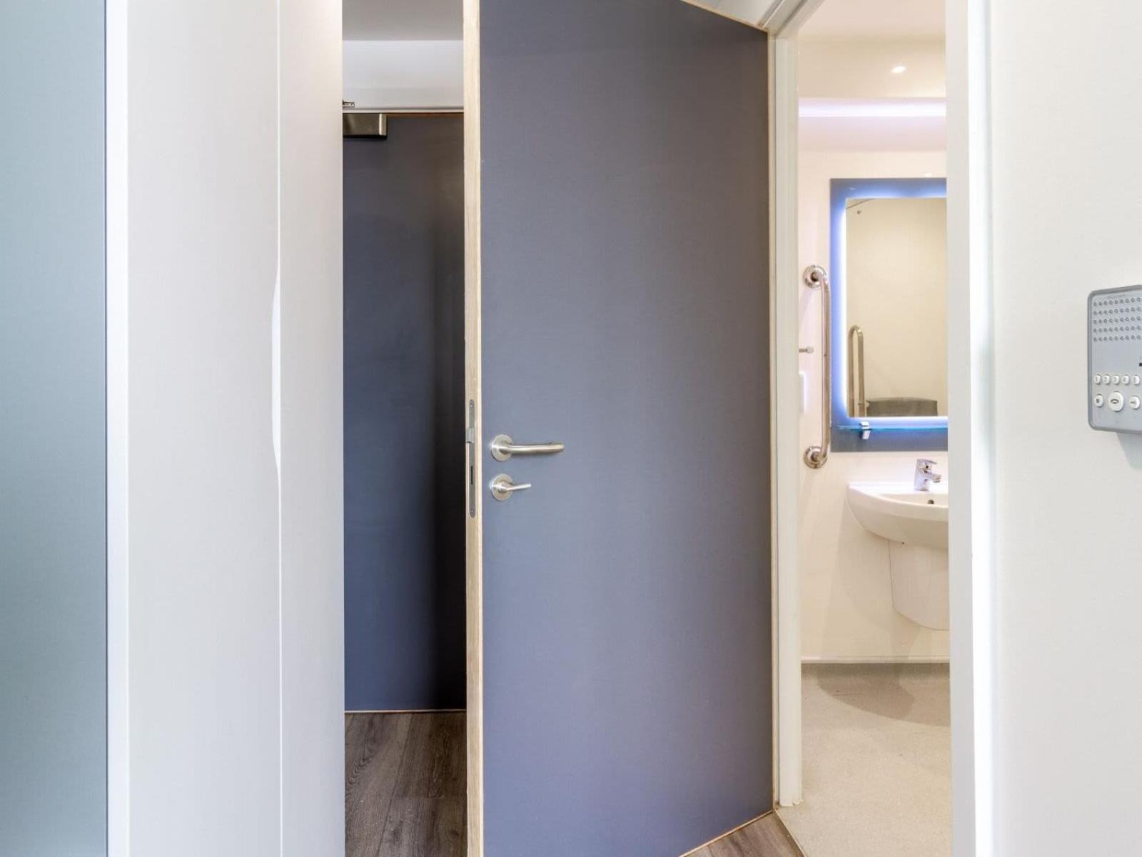 Apartment For Student Only Ensuites And At The Gate Near Centre Sheffield