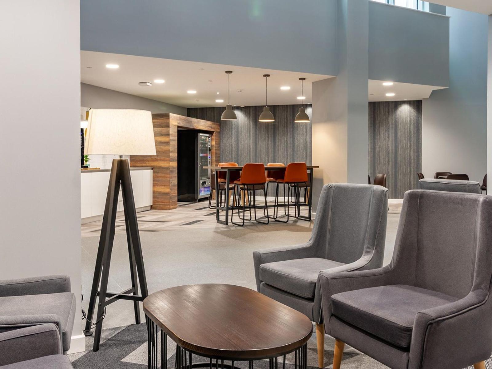 Apartment For Student Only Ensuites And At The Gate Near Centre *