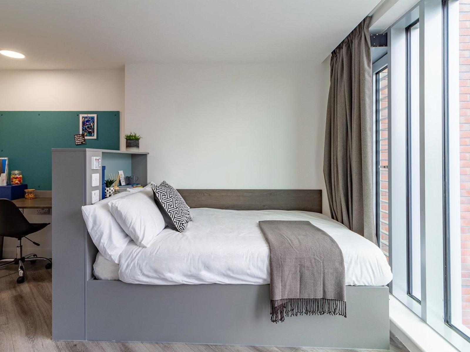 Apartment For Student Only Ensuites And At The Gate Near Centre Sheffield