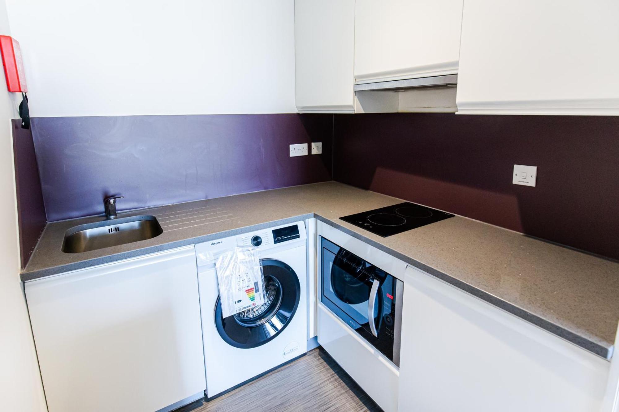 New Era Living - Ensuite Next To Bramall Lane Aparthotel