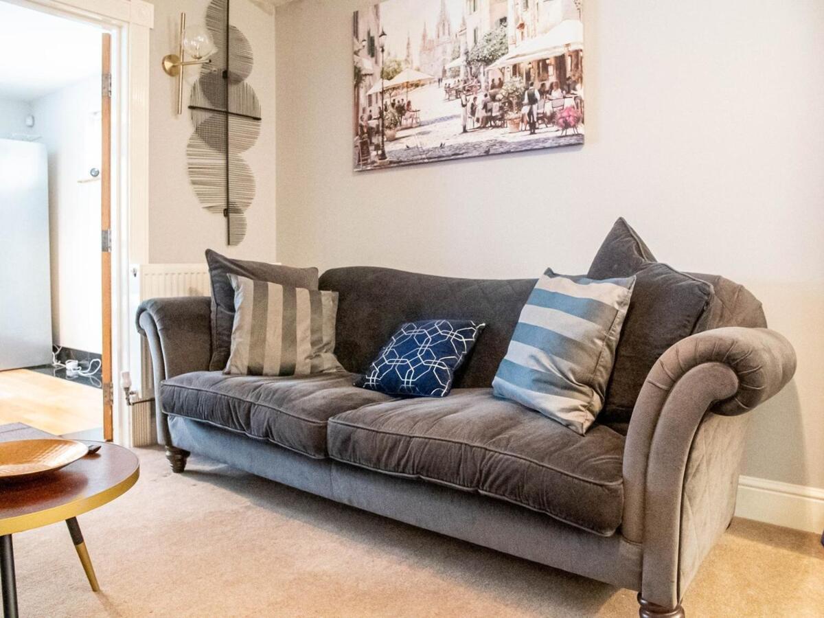 2 Bedroom Exclusive House In Villa *