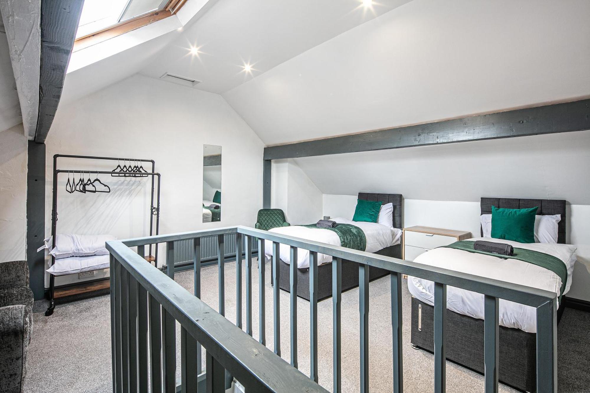 Four Bedrrom House By Brookland Serviced Short Lets With Free Wifi