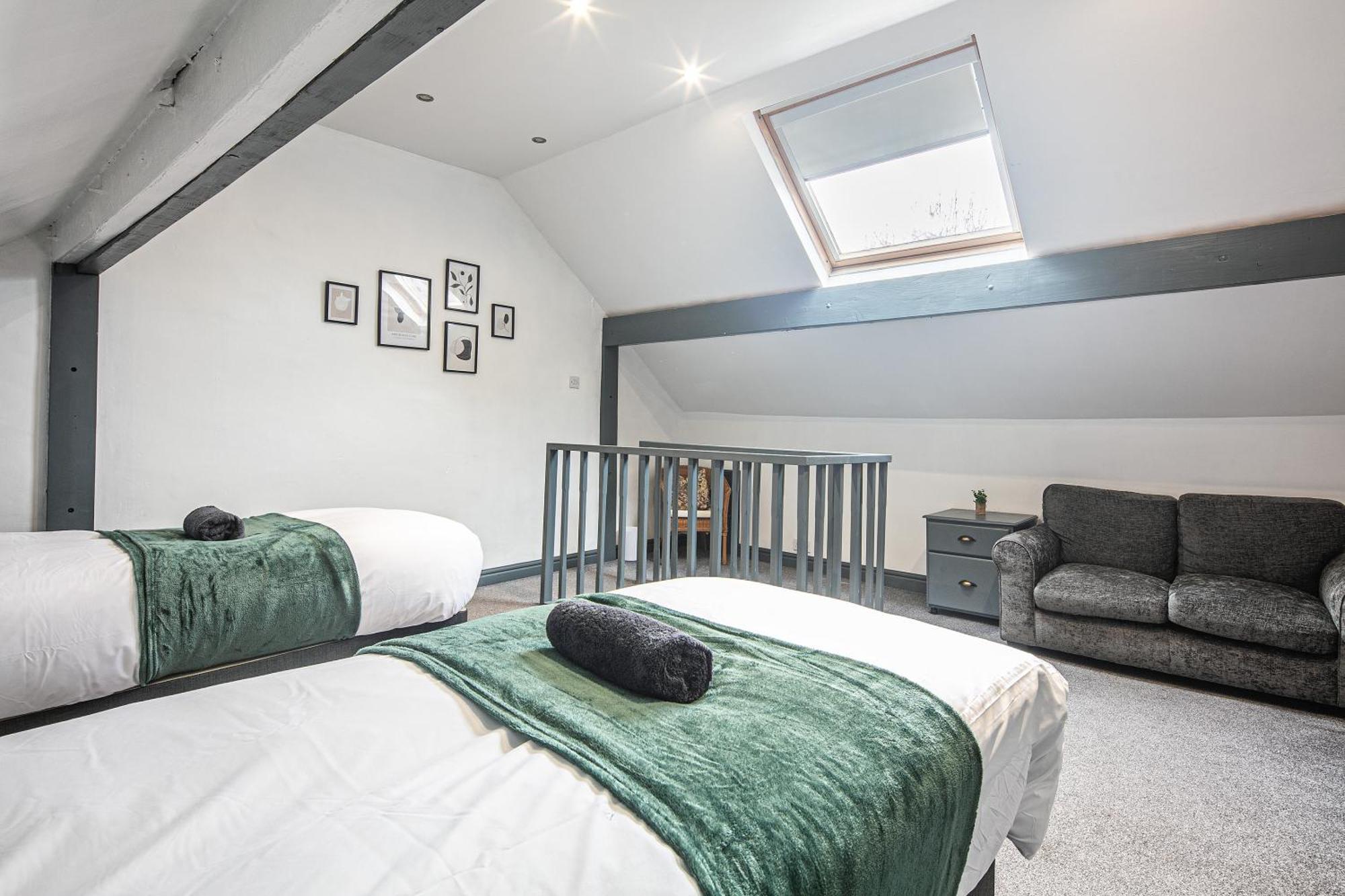 Holiday home Four Bedrrom House By Brookland Serviced Short Lets With Free Wifi Sheffield