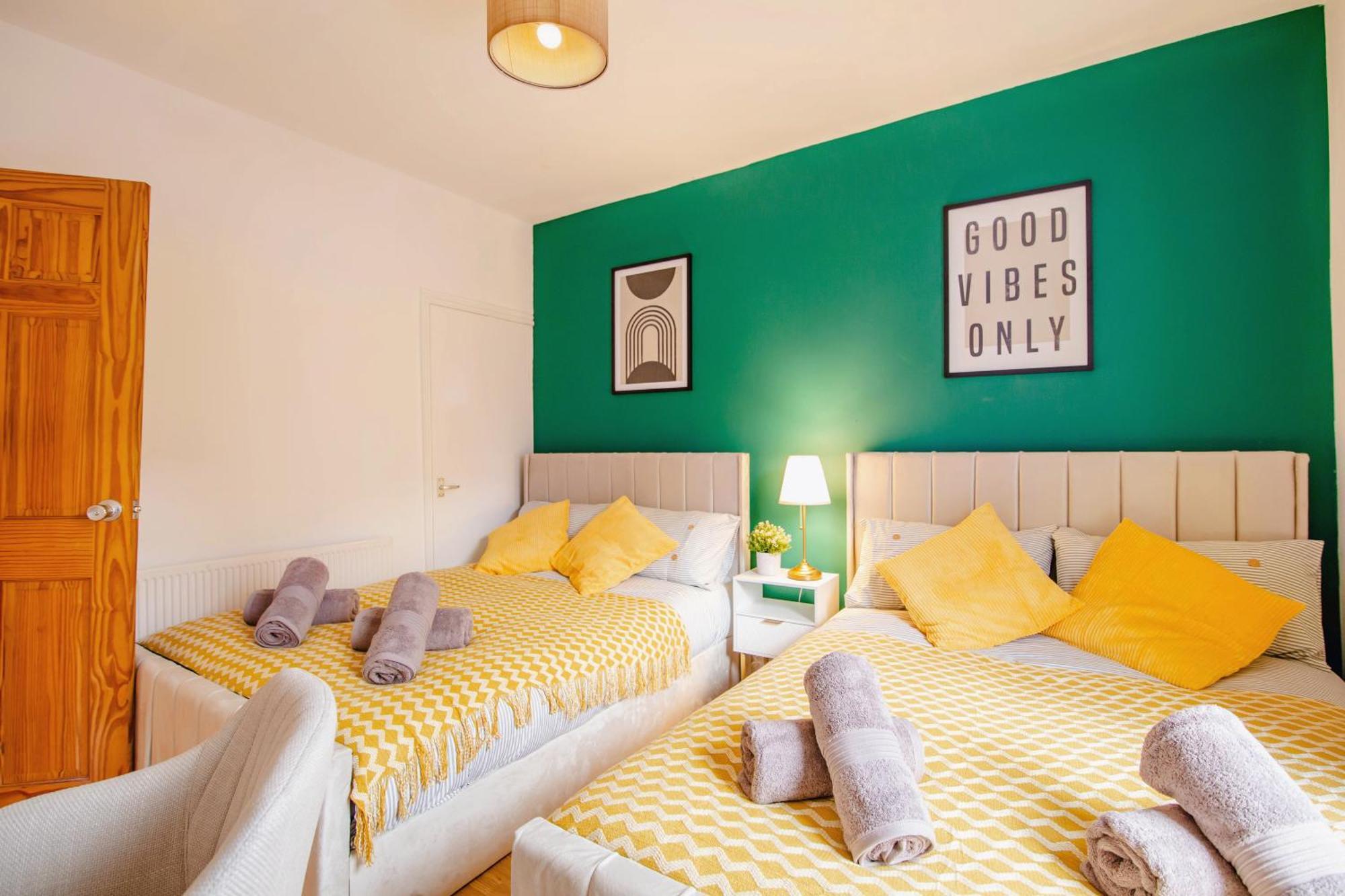 Casa de férias Urban Retreat Oasis Free Parking 13ppl *