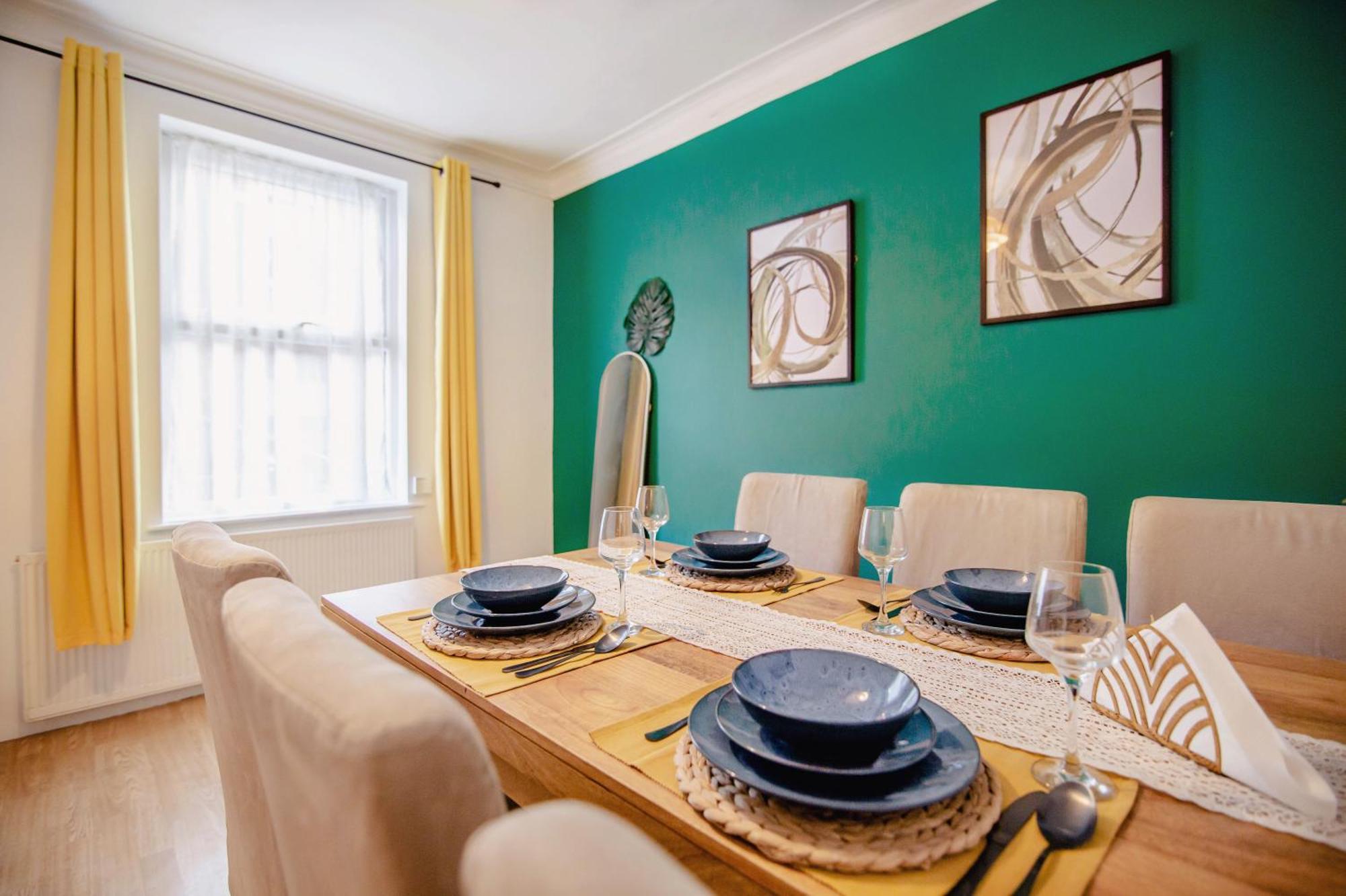 Casa de férias Urban Retreat Oasis Free Parking 13ppl *