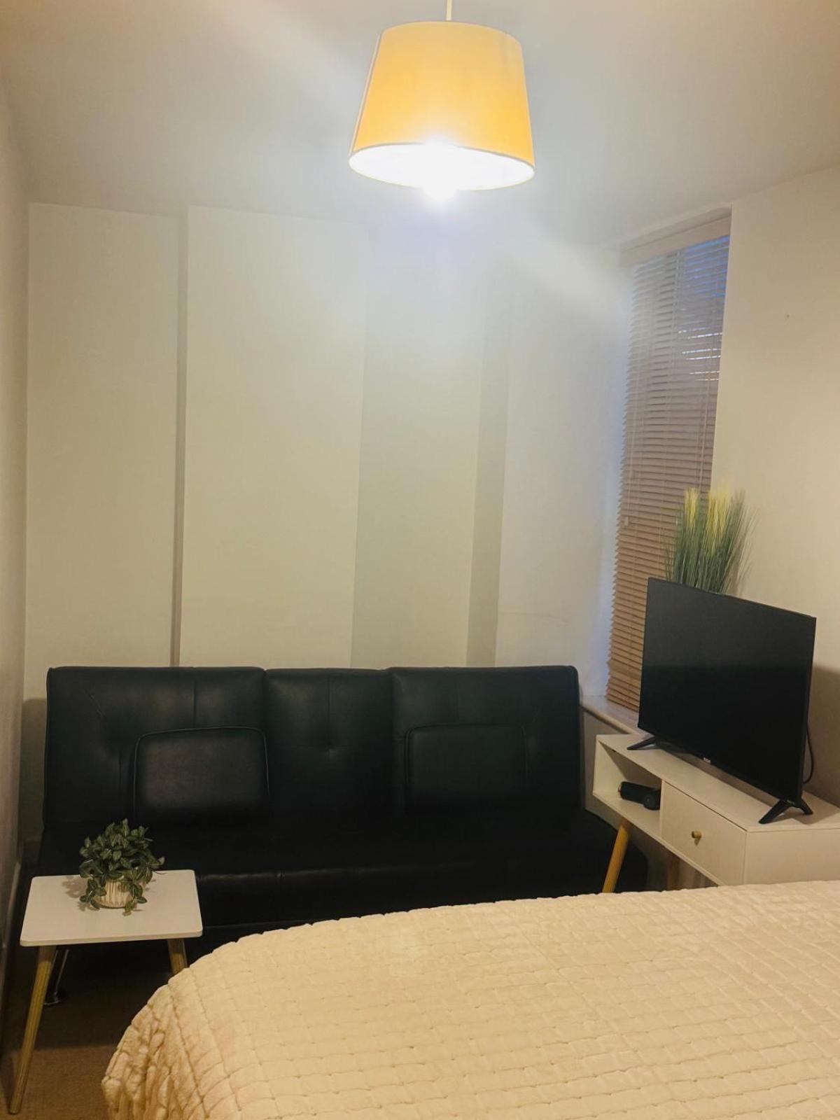 West Street 1 Bedroom * Sheffield