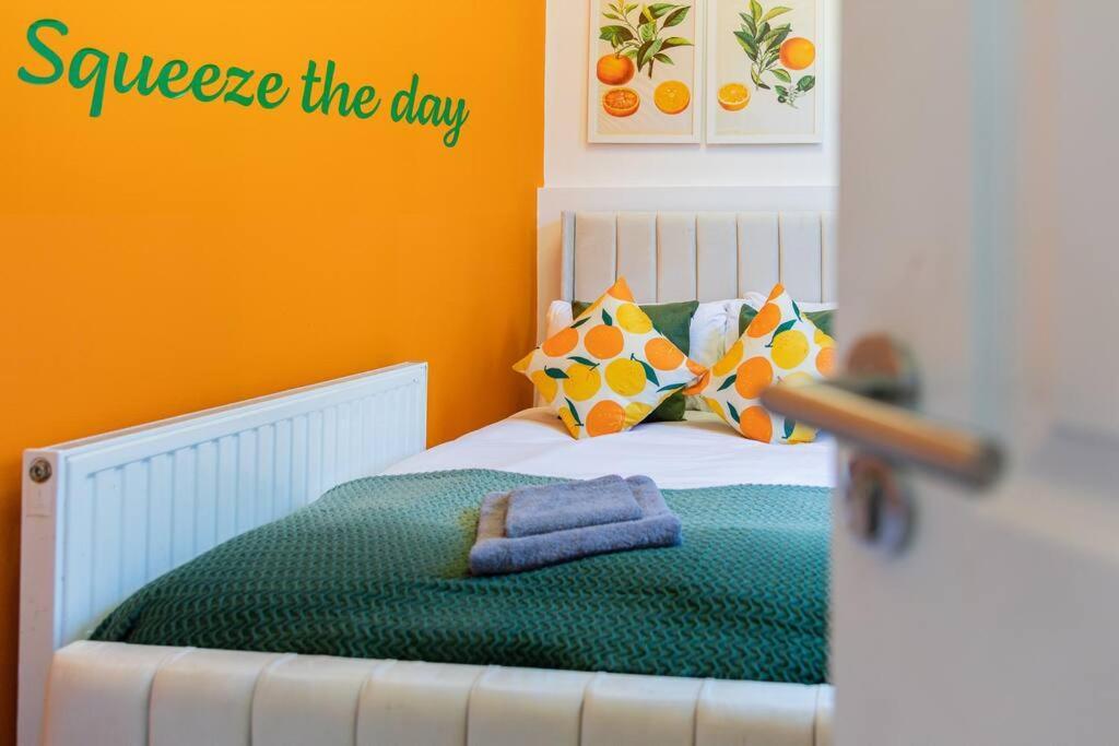 Apartment Stunning & Spacious 6br 10 Beds 5min To *