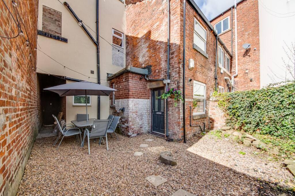 Stunning & Spacious 6br 10 Beds 5min To