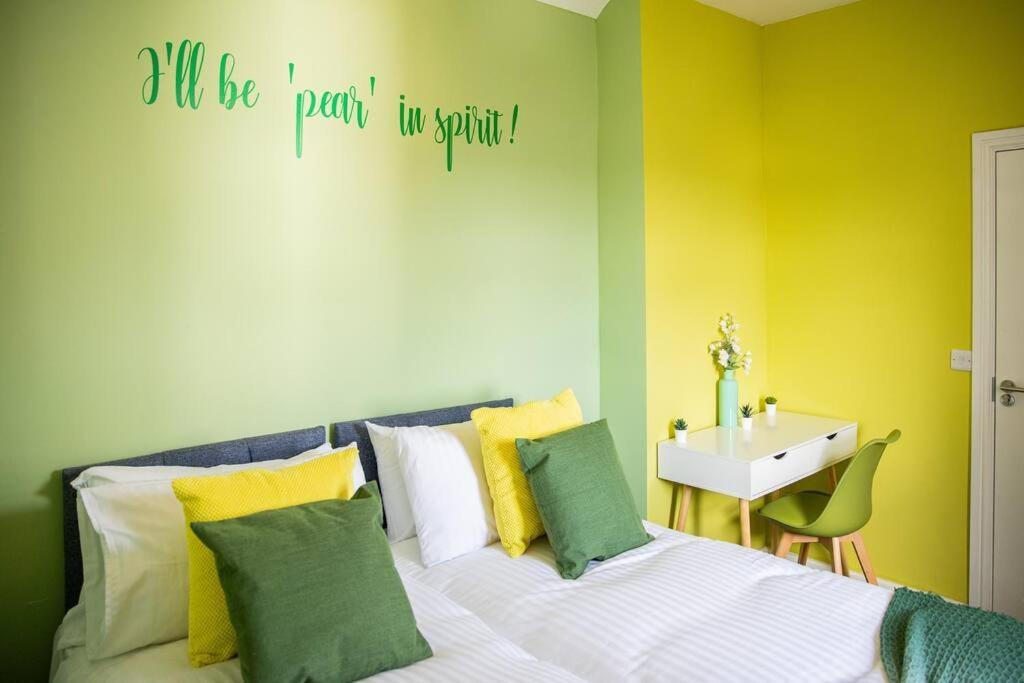 Stunning & Spacious 6br 10 Beds 5min To Apartment