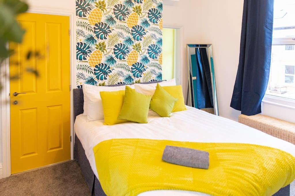 Stunning & Spacious 6br 10 Beds 5min To Apartment *