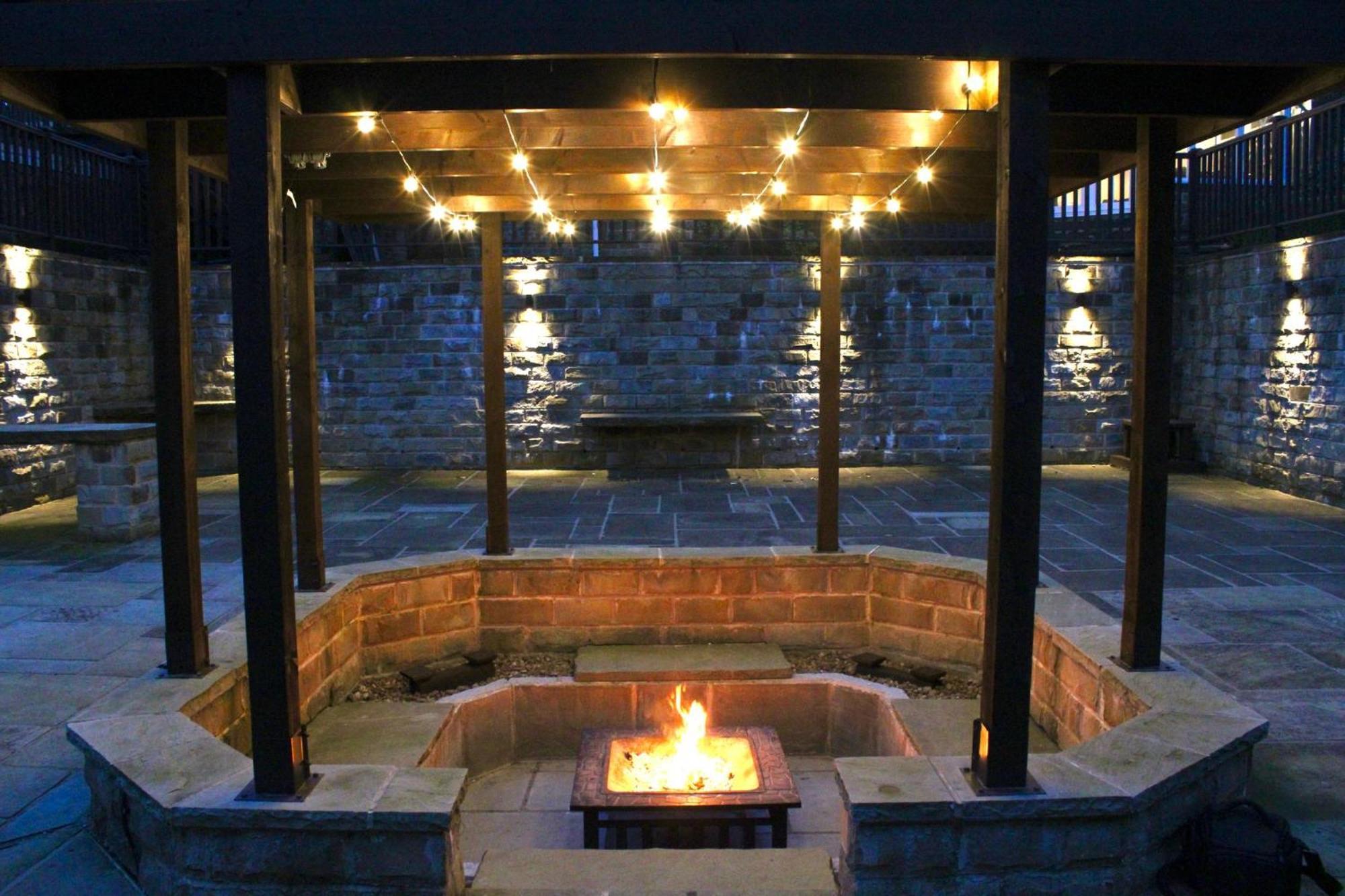 Rural Retreat With Hot Tub, Fire Pit & Games Room * Sheffield