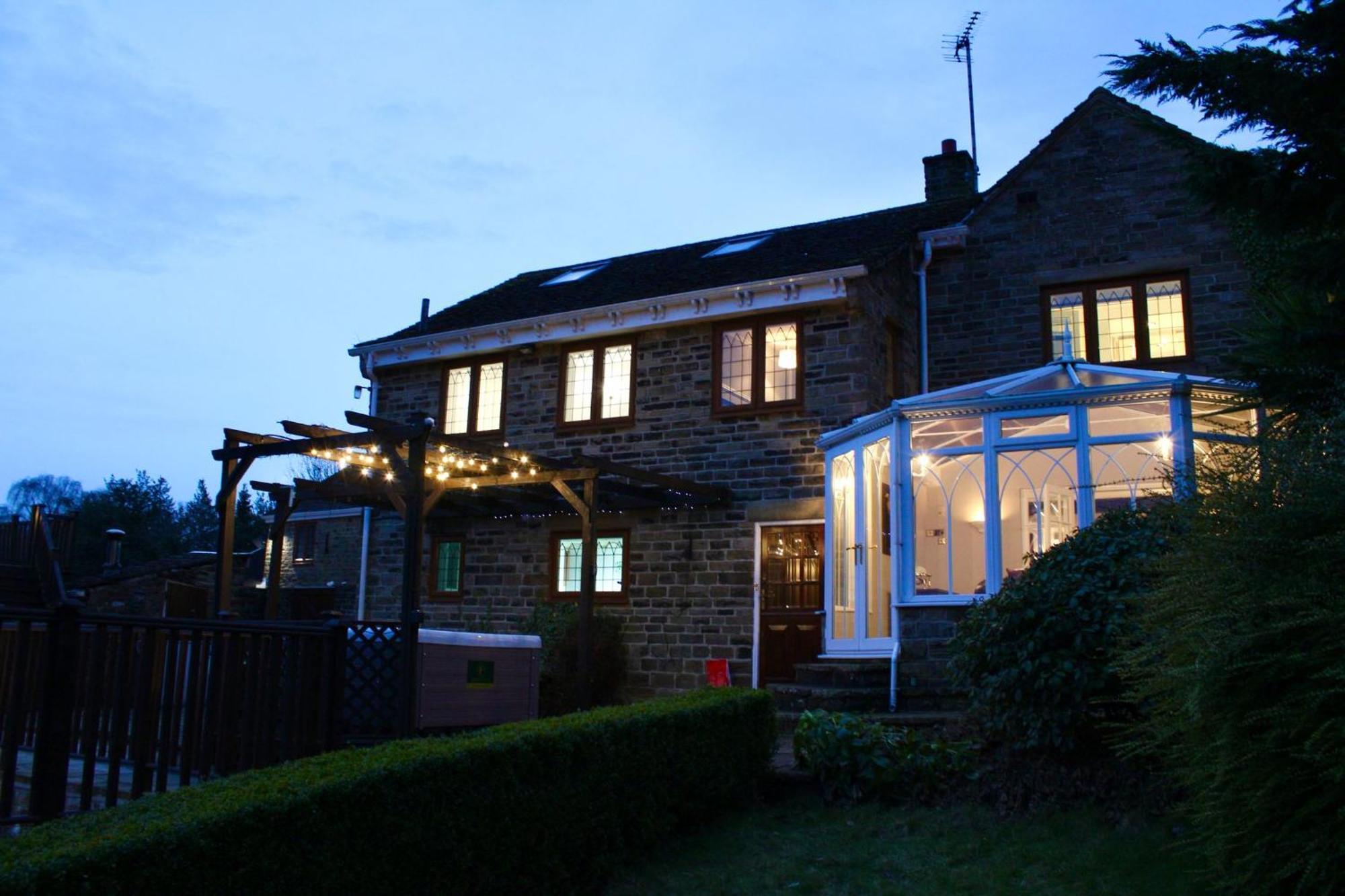 Holiday home Rural Retreat With Hot Tub, Fire Pit & Games Room *