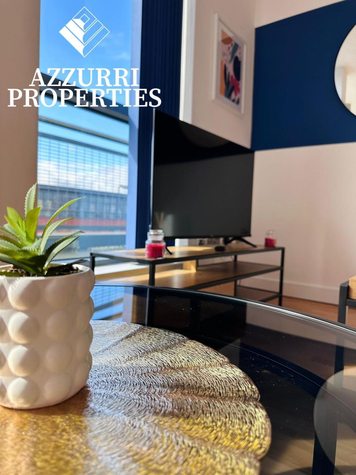 Monthly For Elegant 2-bedroom Penthouse Your Ultimate Retreat Apartment *
