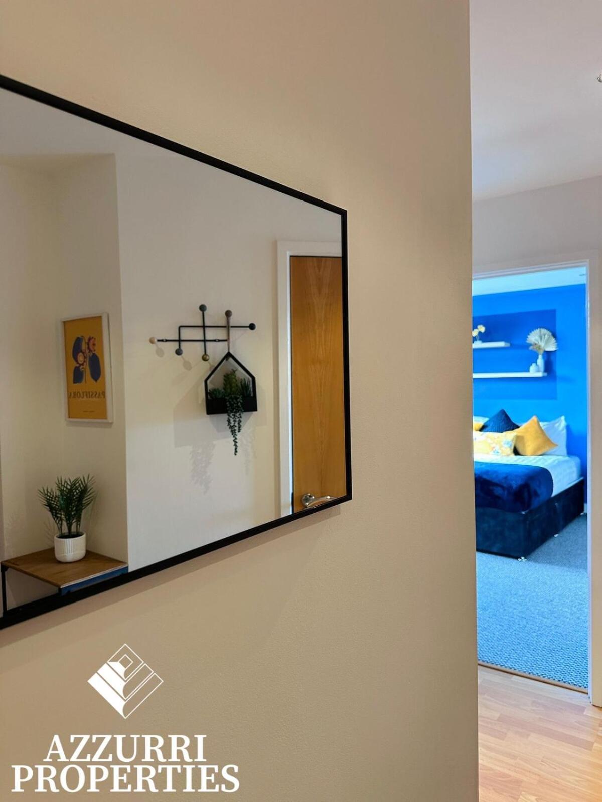 Apartment Monthly For Elegant 2-bedroom Penthouse Your Ultimate Retreat *