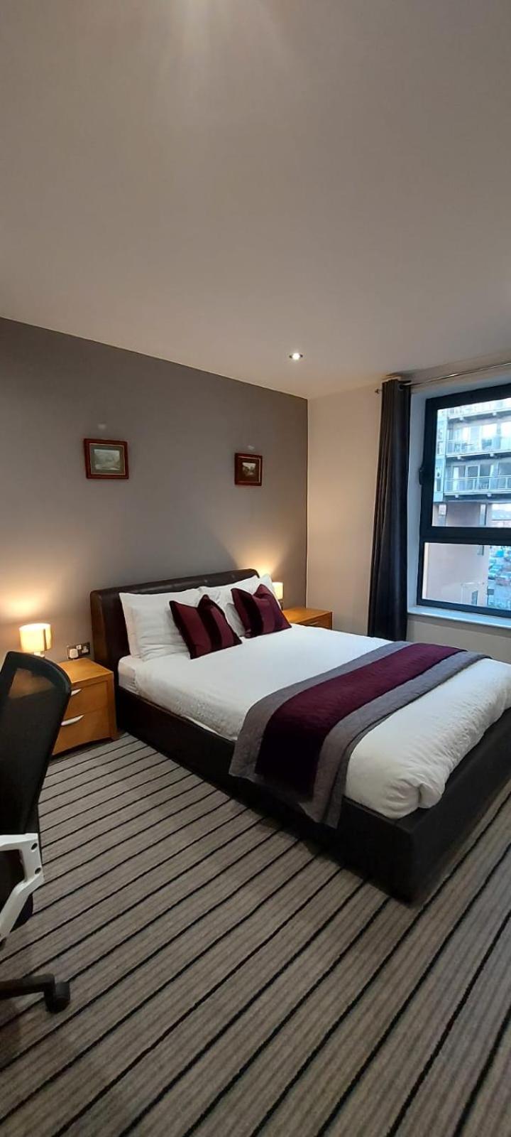 Apartment In Great Location With A Balcony & Parking Possible - West One