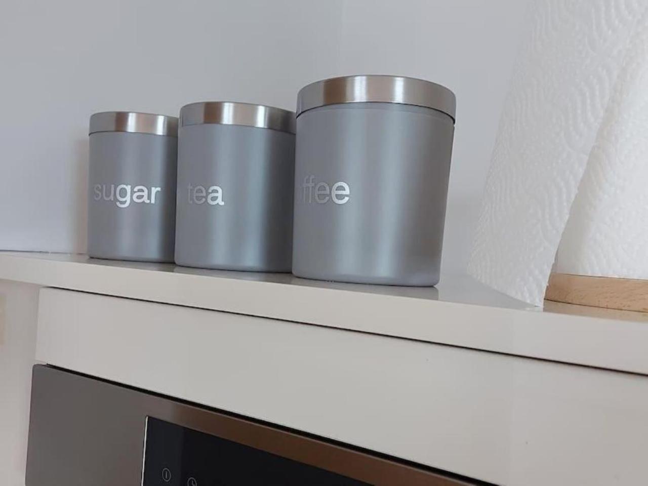 Lovely Stylish 2 Bedroom Serviced In Free Wifi * Sheffield