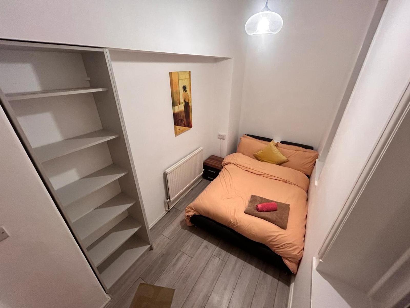 Homely Duplex 4 Bed & 3 Bathrooms Apartment *
