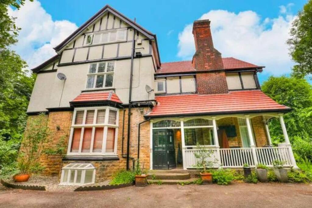 Homely Duplex 4 Bed & 3 Bathrooms *