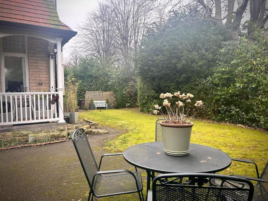 Apartment Homely Duplex 4 Bed & 3 Bathrooms