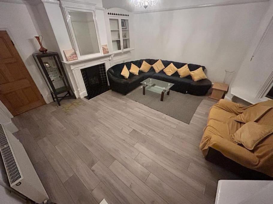 Apartment Homely Duplex 4 Bed & 3 Bathrooms Sheffield