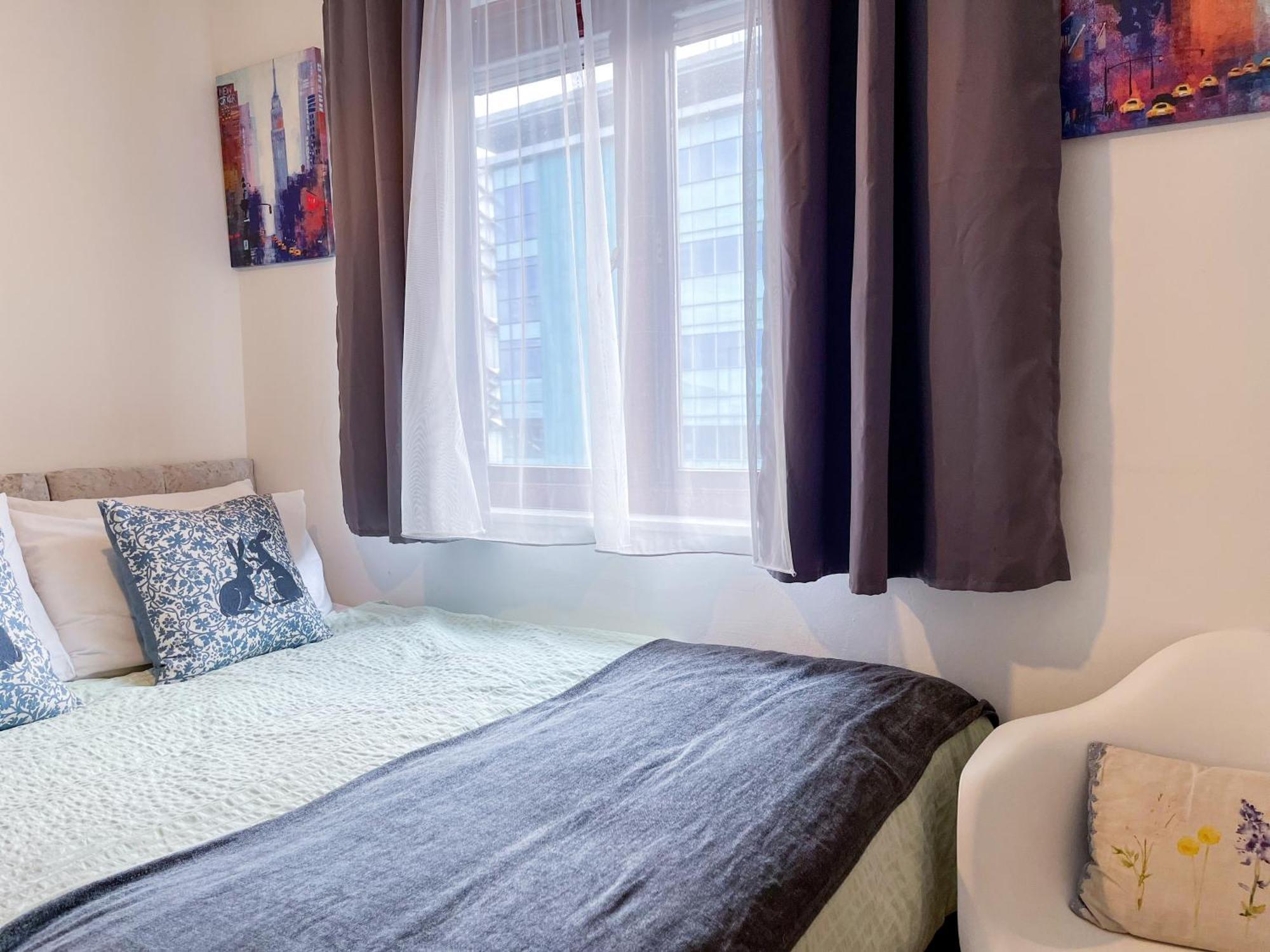 Holiday home George House-weeklystay-centrelocation-student-business-parking-sleep8 *