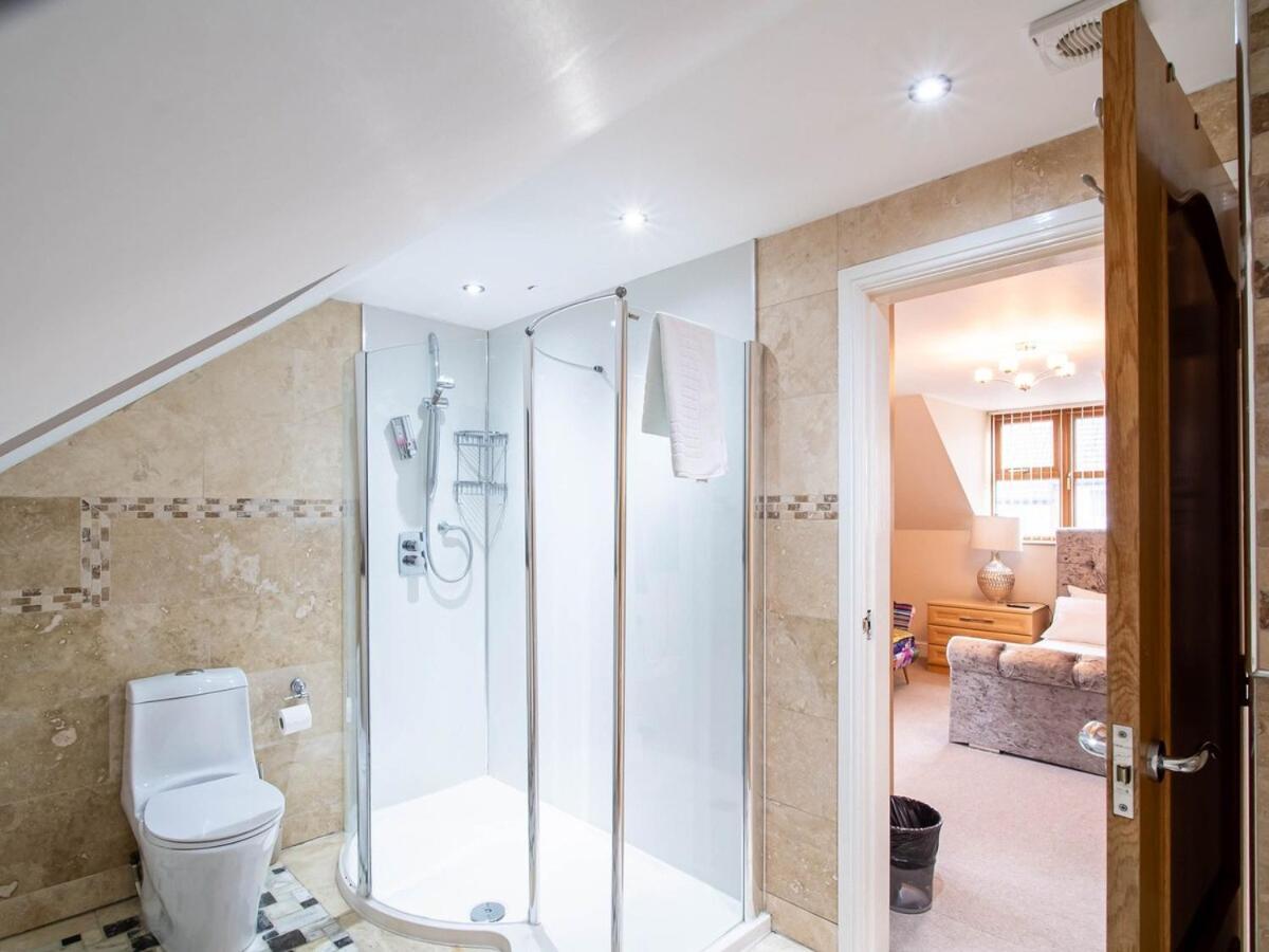 Villa Exclusive 3-bedroom In Sheffield