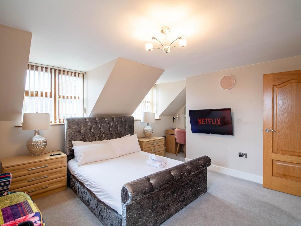Exclusive 3-bedroom In Villa Sheffield