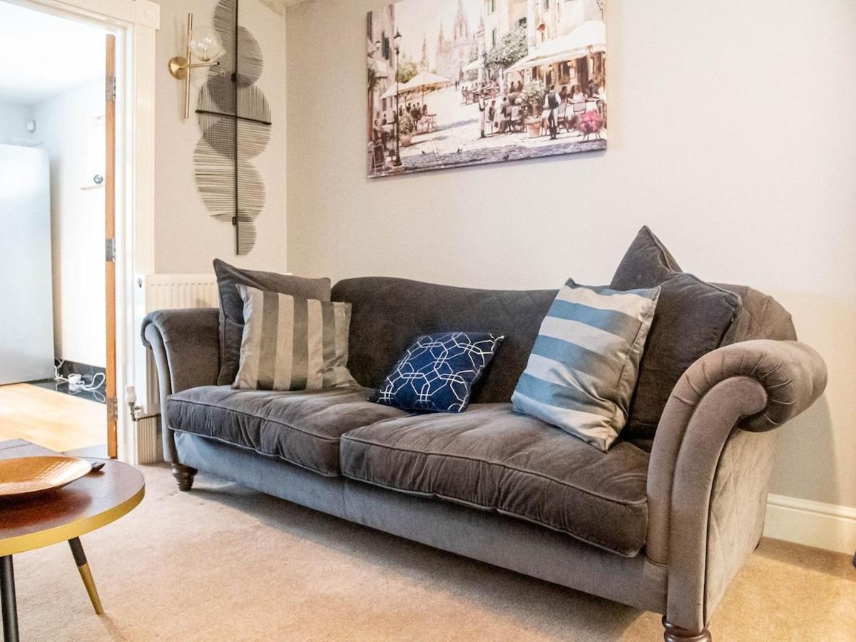 Villa Exclusive 3-bedroom In Sheffield