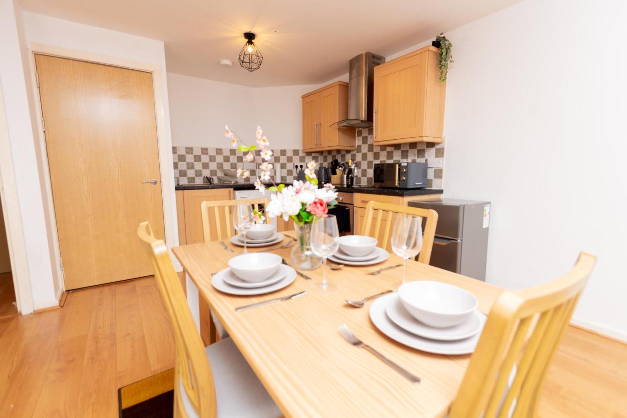 Centre Getaway - Modern 1br With Parking * Sheffield