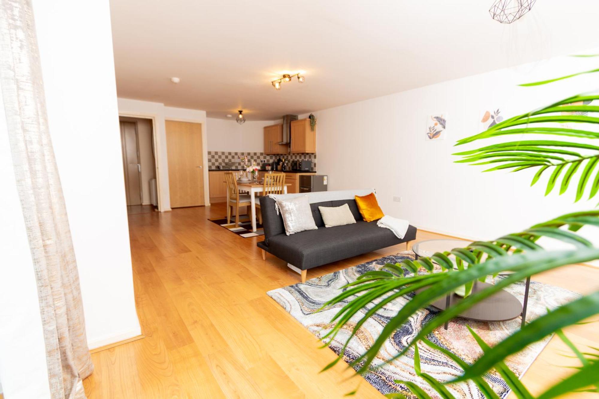 Apartment Centre Getaway - Modern 1br With Parking