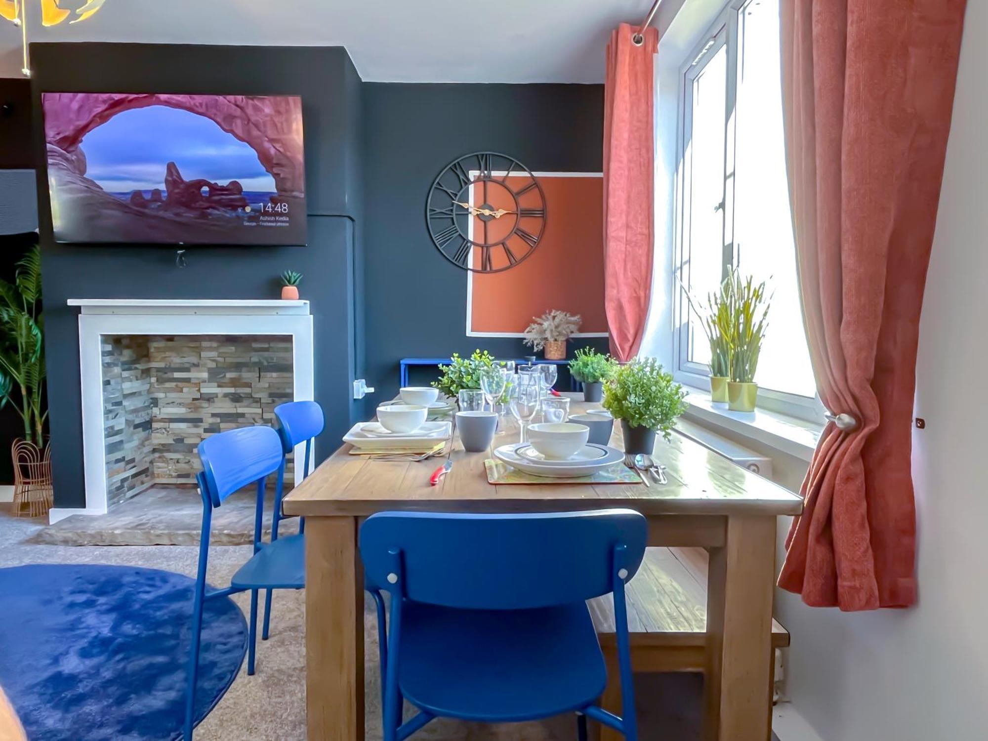 Casa de férias Colleyhouse-private Parking-business-group-relocation-spaciousstylish 4brhome-sleeps 10 Sheffield