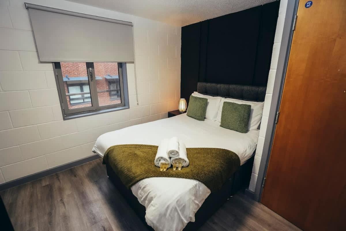 Apartment 1br Centre Apt, Self Check In, Wifi, By Derbnb *