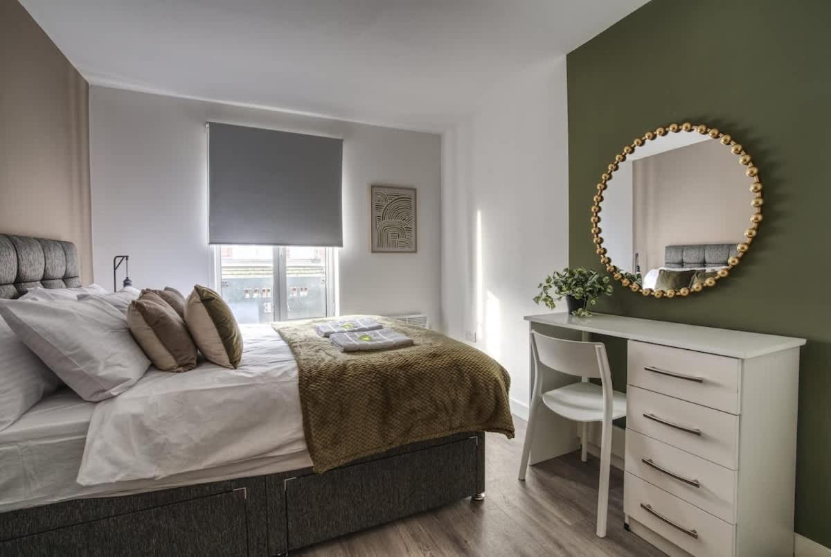 1br Centre Apt, Self Check In, Wifi, By Derbnb Apartment
