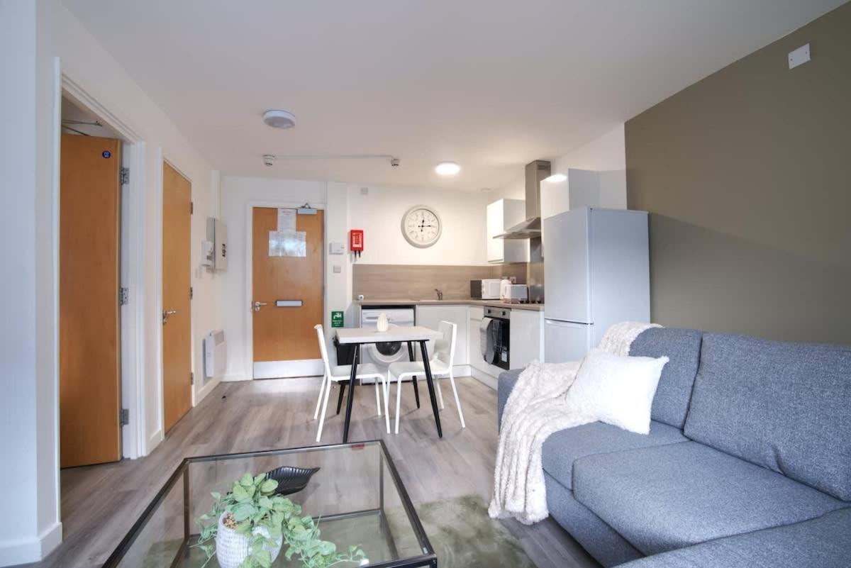 1br Centre Apt, Self Check In, Wifi, By Derbnb * Sheffield