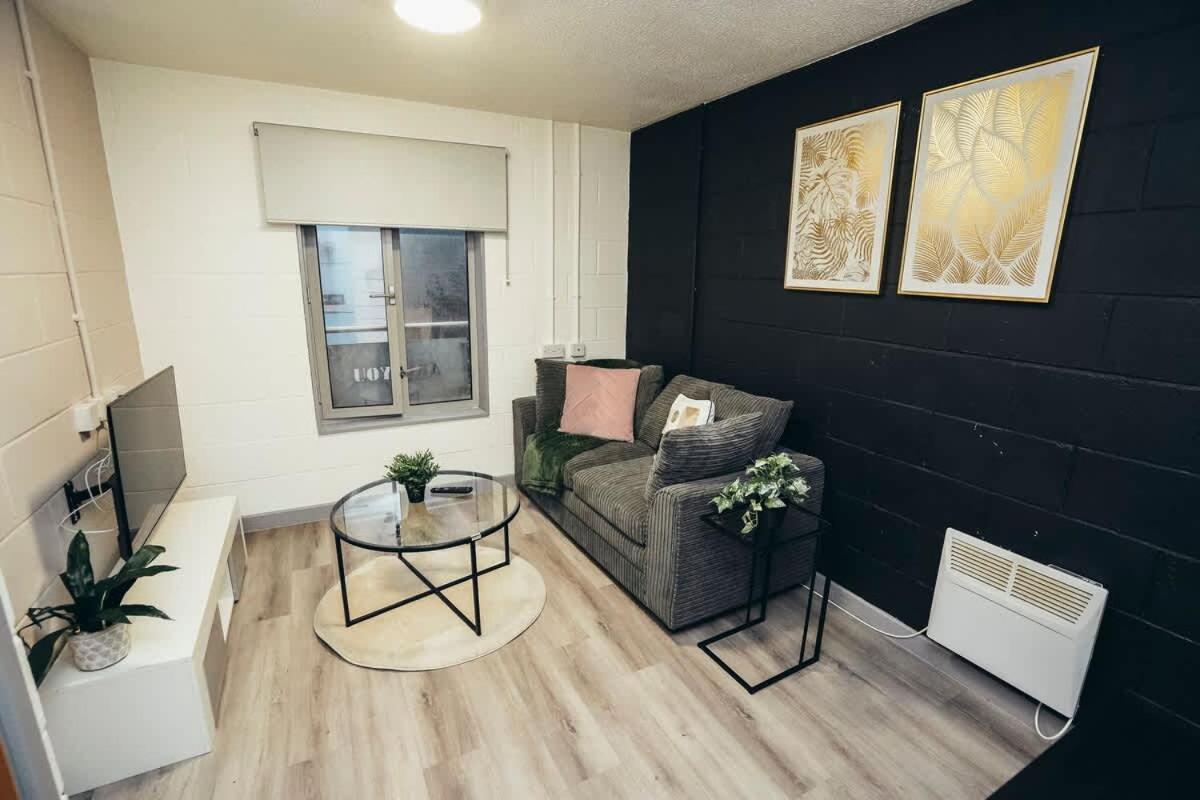 Holiday home 1br Centre Apt, Self Check In, Wifi, By Derbnb *