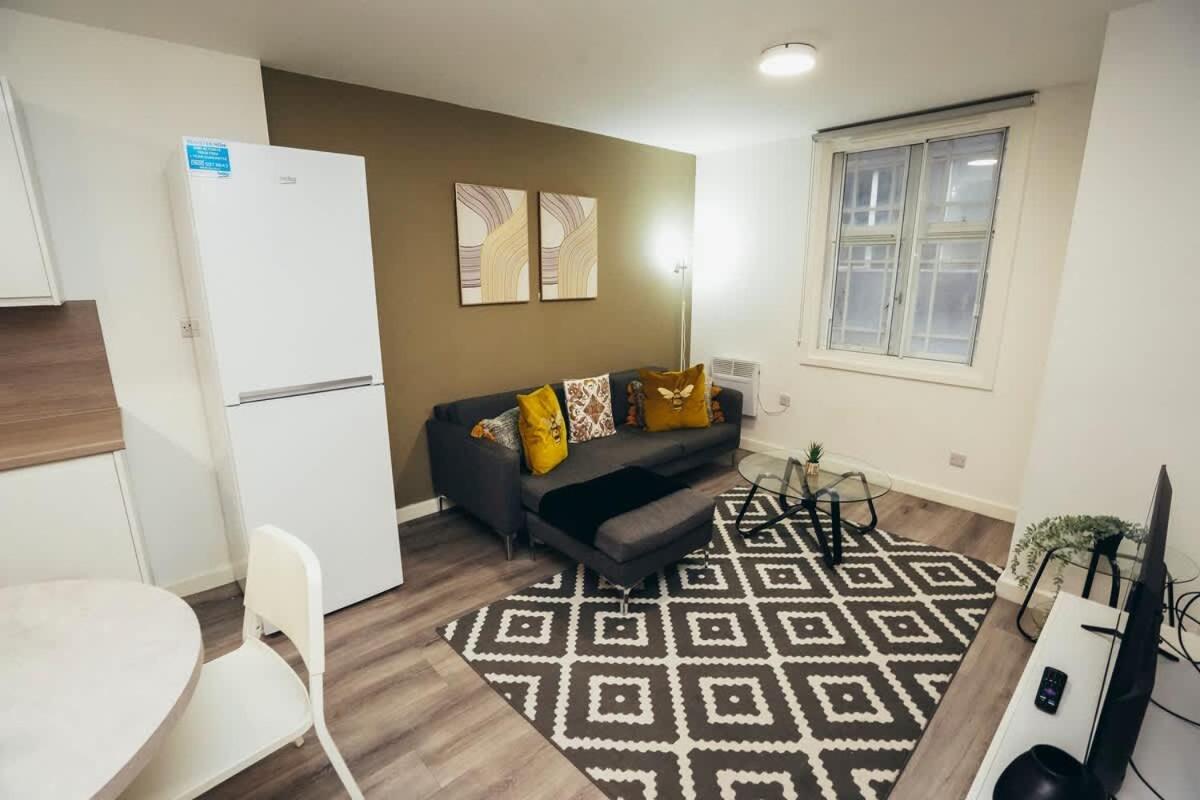 2br Centre Apt, Self Check In, Wifi, By Derbnb * Sheffield