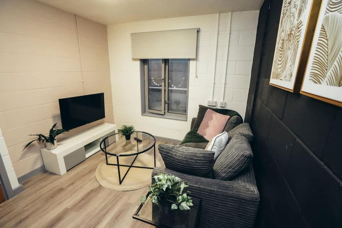 1br Centre Apt, Self Check In, Wifi, By Derbnb Holiday home *