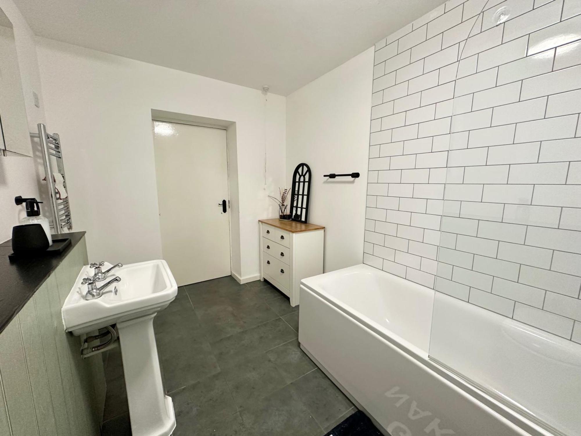 Haven - Modern 2 Bedroom In